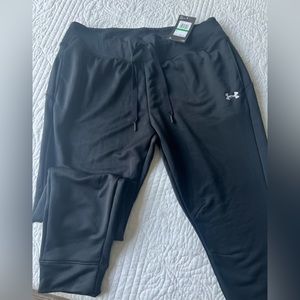 NWT Under Armour black joggers with drawstring